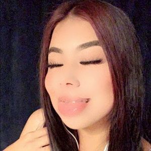 Meet your Posher, Kasandra